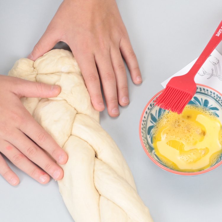 Days Challah Brush