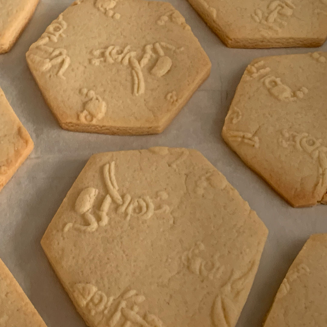 Crazy Beez Baking Kit
